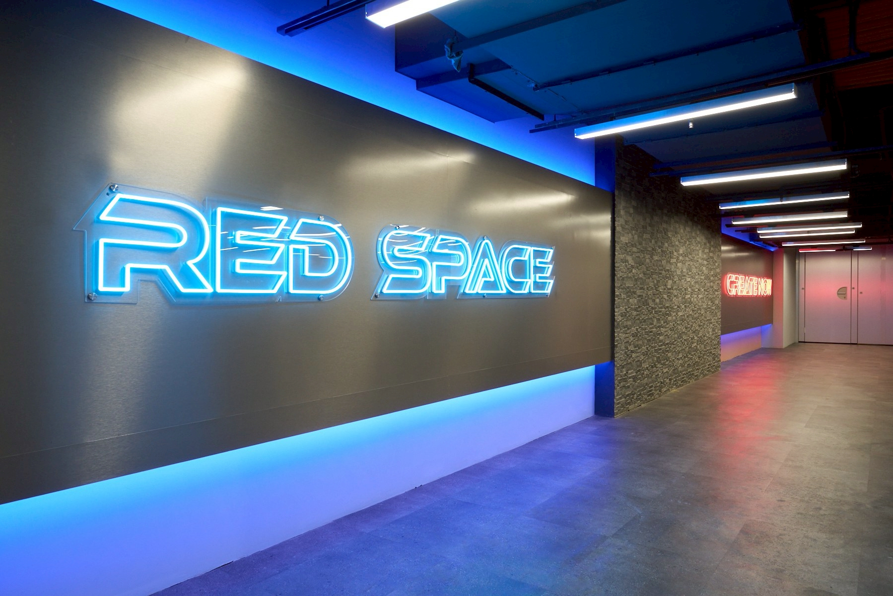 Red Space空間展示